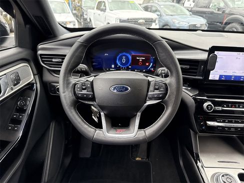 Used 2022 Ford Explorer ST w/ Equipment Group 401A image 11