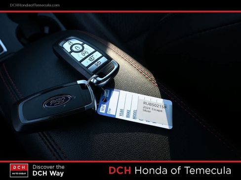 Used 2024 Ford Escape ST-Line w/ Tech Pack #1 AWD/4WD image 8