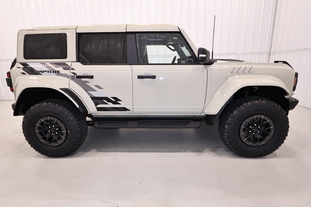 New 2026 Ford Bronco Raptor w/ Interior Carbon Fiber Pack AWD/4WD image 2