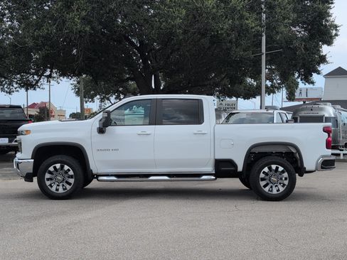 Used 2024 Chevrolet Silverado 3500 LT w/ All Star Edition RWD image 2
