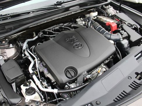 Used 2019 Toyota Camry XLE w/ Driver Assist Package image 43