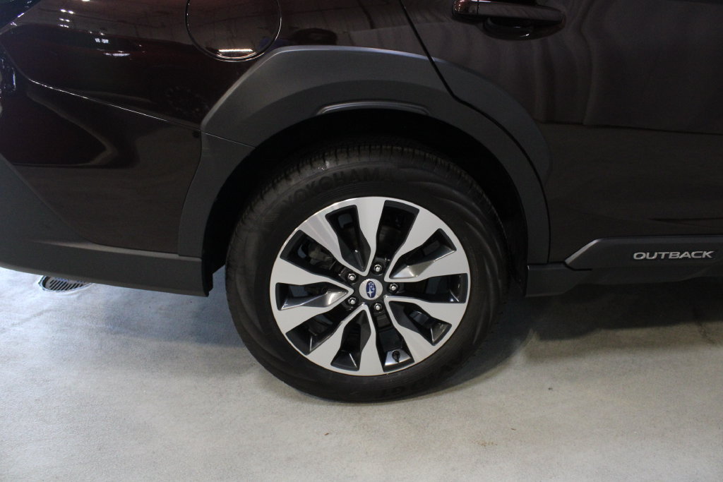 Used 2024 Subaru Outback Limited AWD/4WD image 28