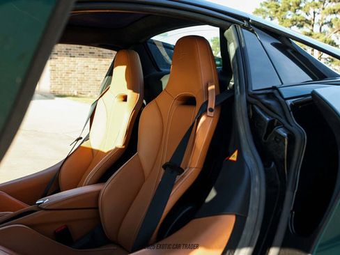 Used 2022 McLaren 720S Spider image 25