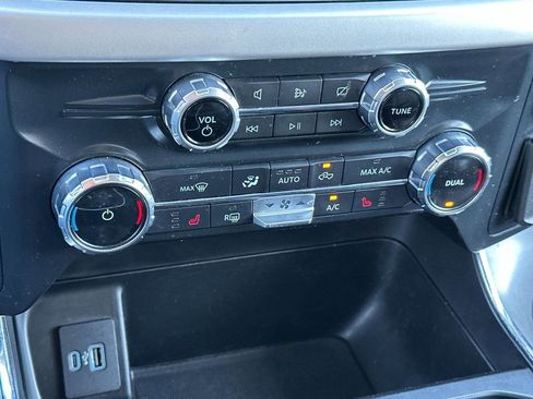 Used 2022 Ford F150 XLT w/ Equipment Group 302A High AWD/4WD image 19