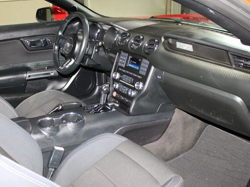 Used 2016 Ford Mustang Convertible w/ Equipment Group 051A RWD image 25