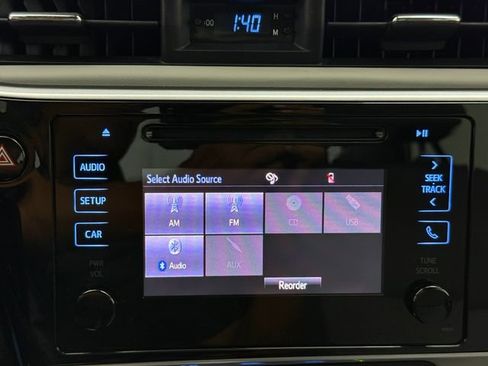 Used 2018 Toyota Corolla LE FWD image 16