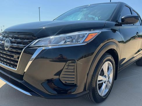 Used 2023 Nissan Kicks S w/ Interior Electronics Package FWD image 11
