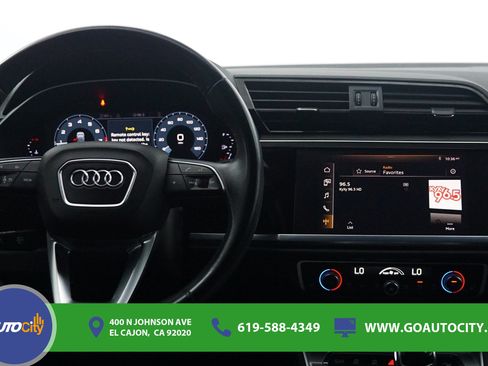 Used 2019 Audi Q3 2.0T Premium AWD/4WD image 5