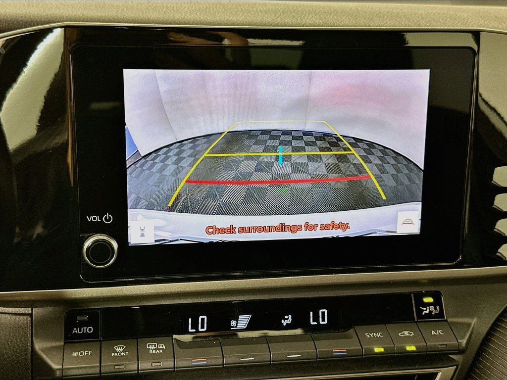 Certified 2025 Toyota Camry SE FWD image 14