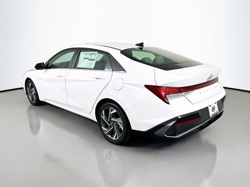 New 2026 Hyundai Elantra Limited FWD image 7