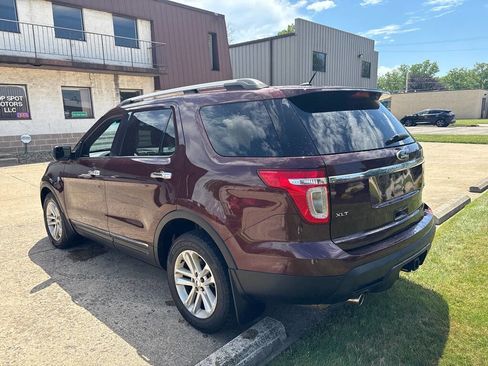 Used 2012 Ford Explorer XLT w/ Class III Trailer Tow Pkg image 5
