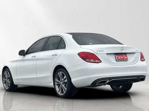 Used 2016 Mercedes-Benz C 300 4MATIC Sedan image 4