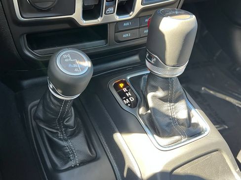 New 2026 Jeep Gladiator Sport AWD/4WD image 24