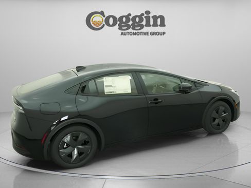 New 2026 Toyota Prius Plug-In Hybrid image 19