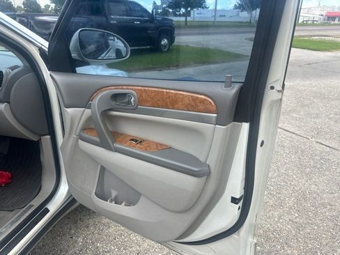 Used 2012 Buick Enclave Leather FWD image 11