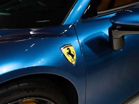 Used 2021 Ferrari SF90 Stradale AWD/4WD image 27