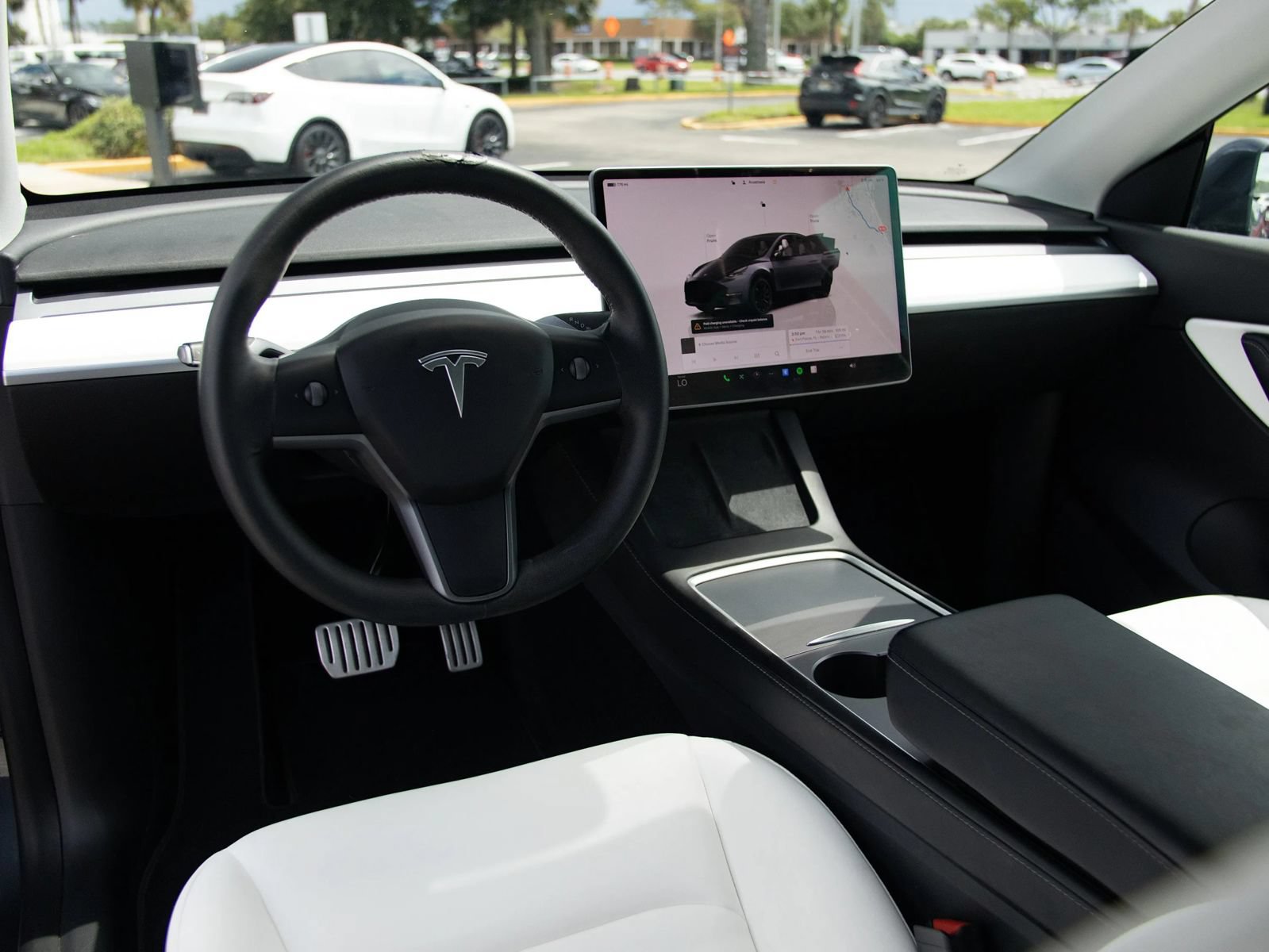 Used 2022 Tesla Model Y Performance AWD/4WD image 16