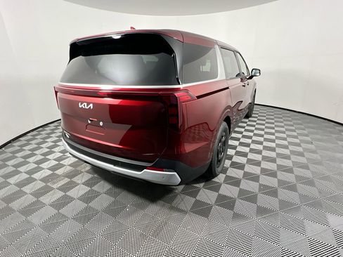 New 2026 Kia Carnival image 3
