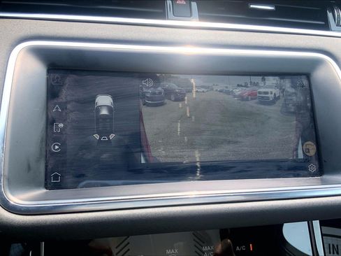 Used 2023 Land Rover Range Rover Evoque S AWD/4WD image 23