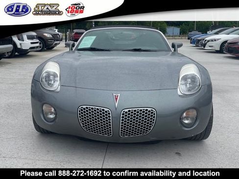 Used 2006 Pontiac Solstice Convertible w/ Premium Package RWD image 2