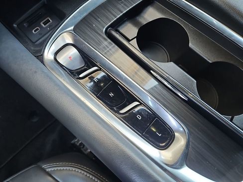 Used 2024 Buick Enclave Premium image 21