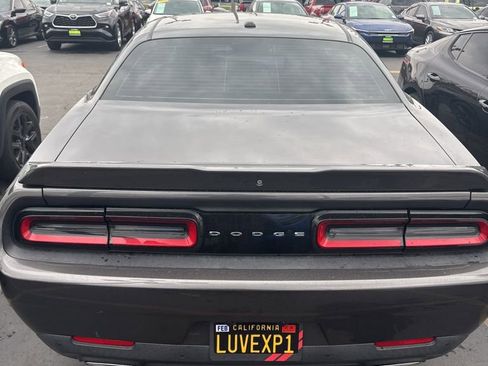 Used 2019 Dodge Challenger GT w/ Performance Handling Group image 7