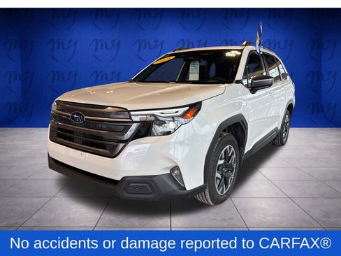 Certified 2025 Subaru Forester Premium image 5