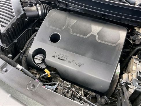 Used 2018 Chevrolet Traverse LS FWD image 29