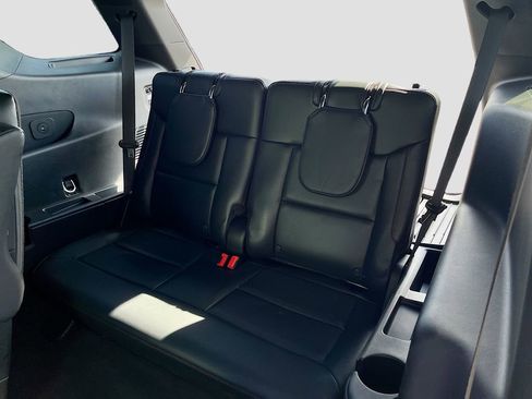 Used 2025 Ford Explorer ST image 30