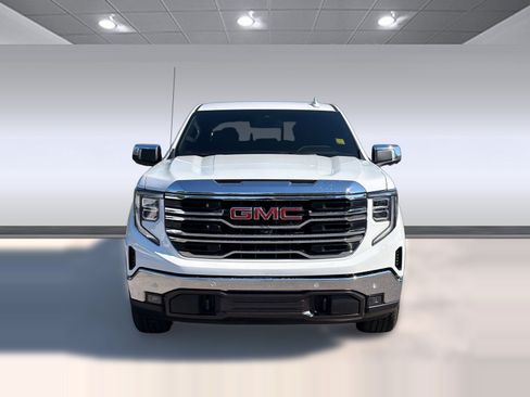 Used 2025 GMC Sierra 1500 SLT w/ SLT Premium Plus Package AWD/4WD image 6