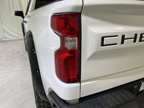 Used 2020 Chevrolet Silverado 1500 LT Trail Boss w/ Convenience Package image 10