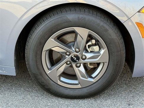 Used 2023 Kia K5 LXS image 24