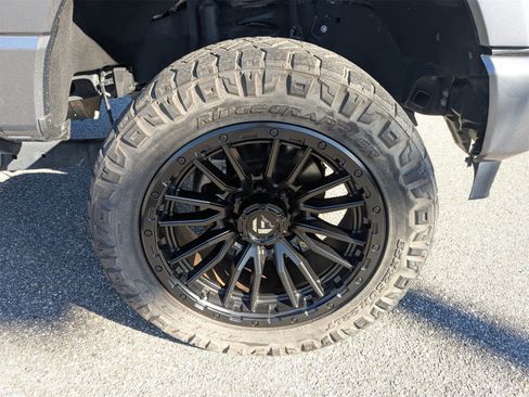 Used 2023 Ford F350 Platinum w/ FX4 Off-Road Package image 11