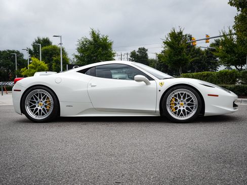 Used 2014 Ferrari 458 Italia Coupe RWD image 15