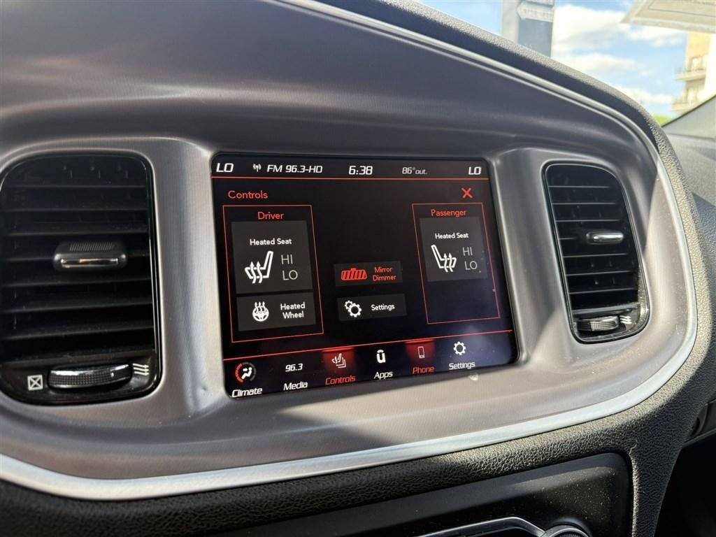 Used 2020 Dodge Charger SXT w/ Blacktop Package AWD/4WD image 29