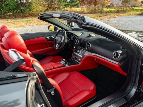 Used 2015 Mercedes-Benz SL 63 AMG image 31