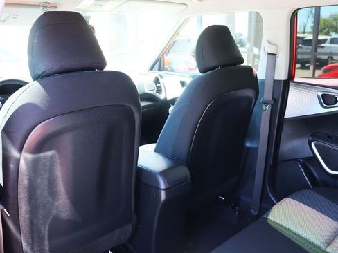 Used 2024 Kia Soul LX w/ Option Group 015 image 31