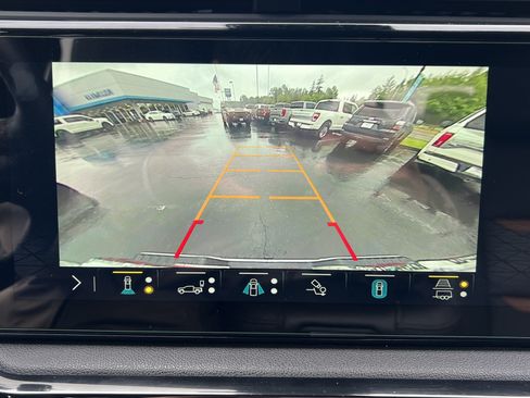 Used 2023 GMC Sierra 1500 AT4 w/ AT4 Preferred Package AWD/4WD image 12