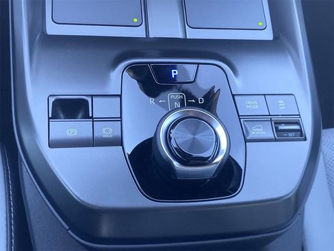 New 2026 Subaru Solterra Premium image 25