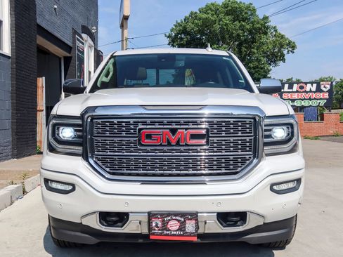 Used 2017 GMC Sierra 1500 Denali AWD/4WD image 2