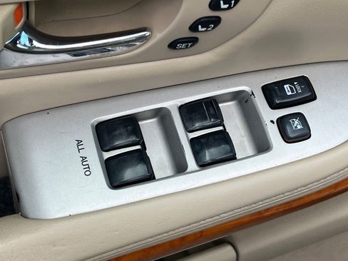Used 2005 Lexus RX 330 AWD image 13