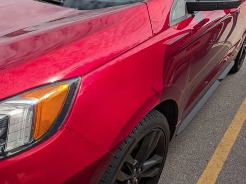 Used 2019 Ford Edge ST w/ Equipment Group 401A AWD/4WD image 2
