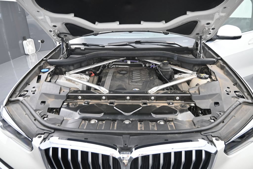 Used 2022 BMW X5 sDrive40i w/ Premium Package RWD image 18