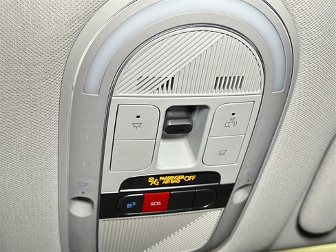 Used 2024 Hyundai Ioniq 5 Limited image 37