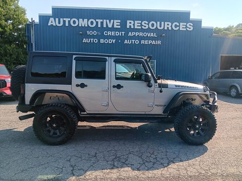 Used 2016 Jeep Wrangler Unlimited Sport w/ Quick Order Package 24S AWD/4WD image 6