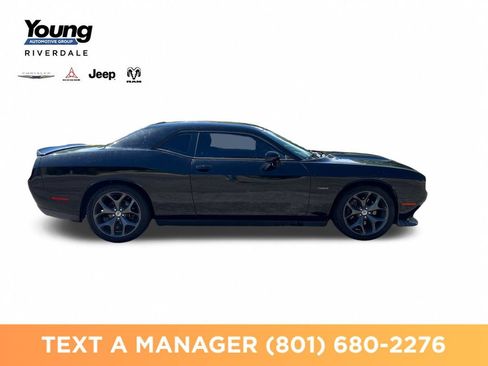 Used 2019 Dodge Challenger R/T RWD image 6