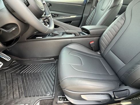 New 2026 Hyundai Elantra SEL Sport FWD image 12