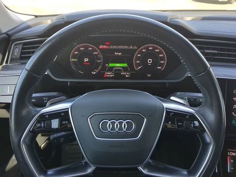 Used 2021 Audi e-tron Premium Plus w/ Premium Plus Package image 34