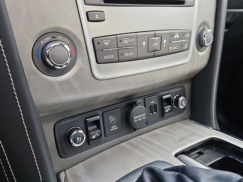 Used 2019 INFINITI QX80 Limited w/ All-Season Package image 25