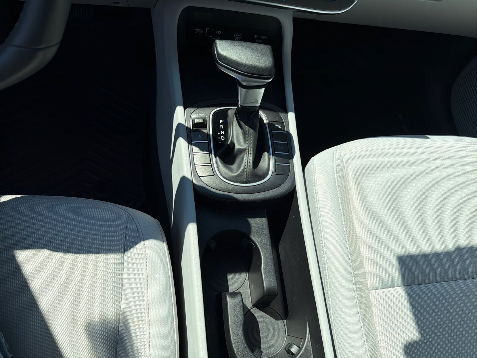 Certified 2025 Hyundai Kona SEL AWD/4WD image 16